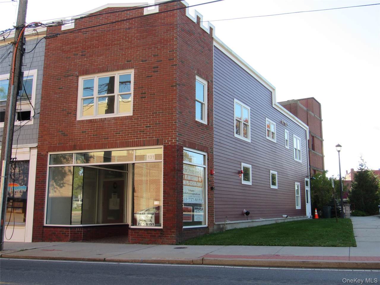 131 Roanoke - Photo 1