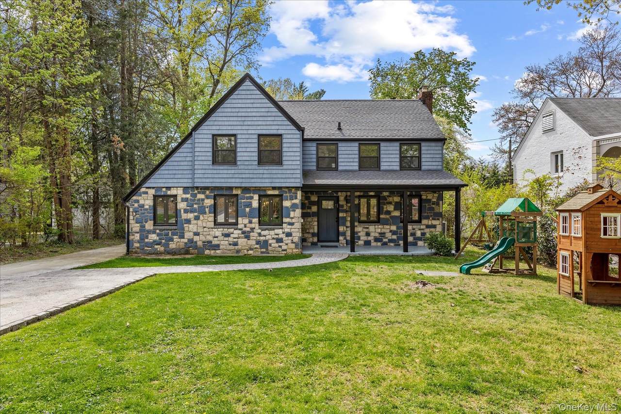 11 Brook Lane - Photo 1