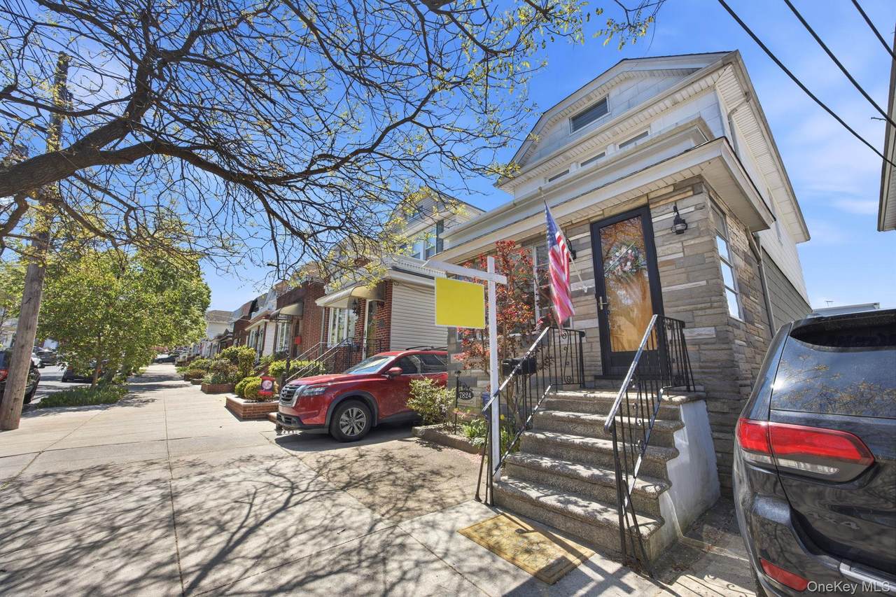 7824 86th Street - Photo 1