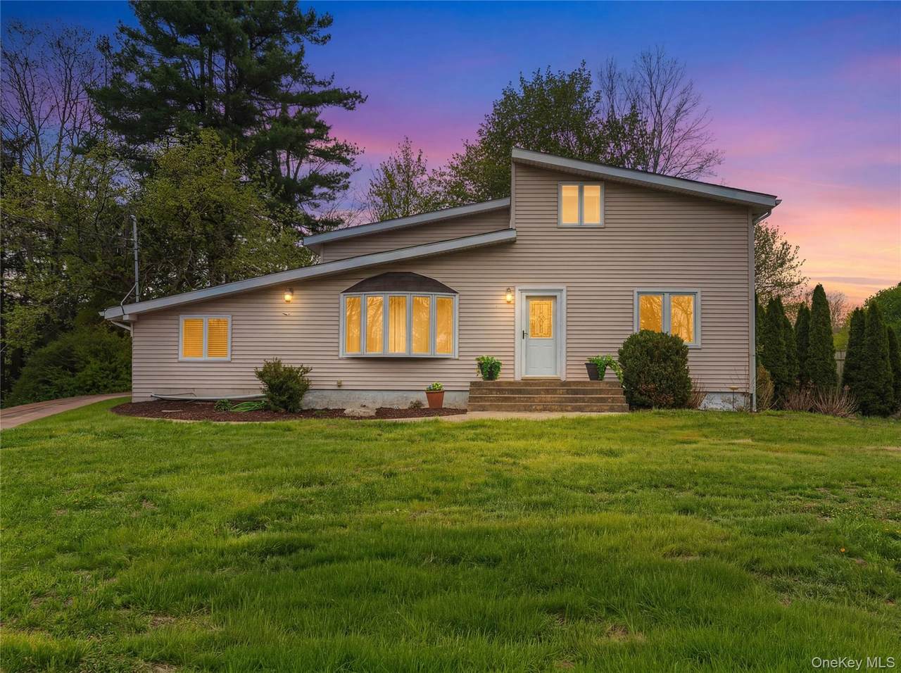 5 Laurie Lane - Photo 1