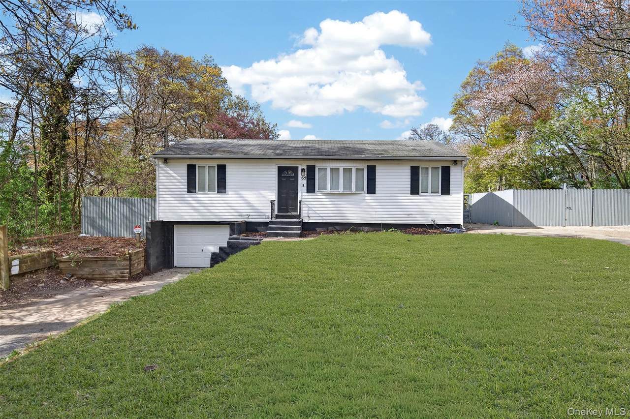 65 Maple Lane - Photo 1