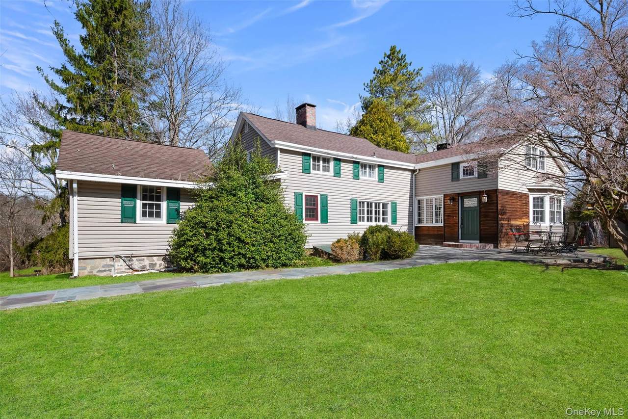 75 Old Minisink Trail - Photo 1