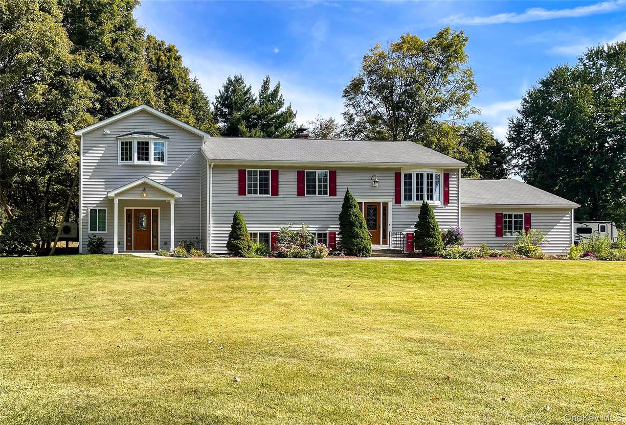 1 Paulette Lane - Photo 1