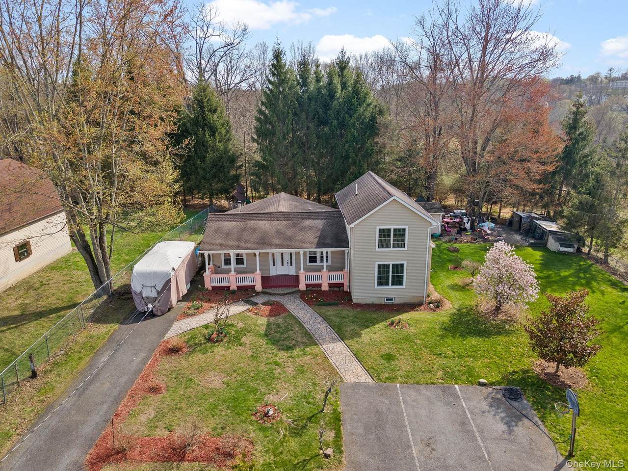 37 Northern Avenue - Photo 1