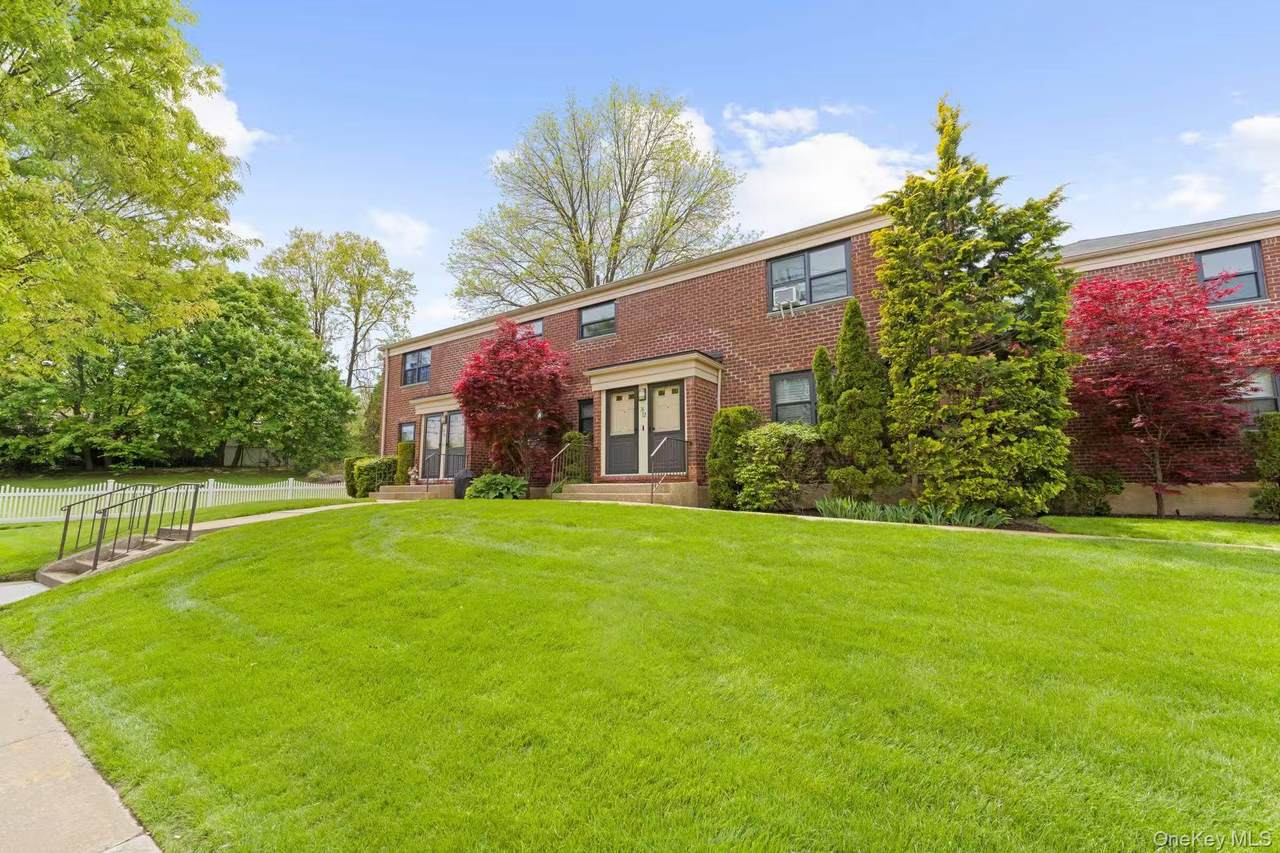 7632 Springfield Boulevard - Photo 1