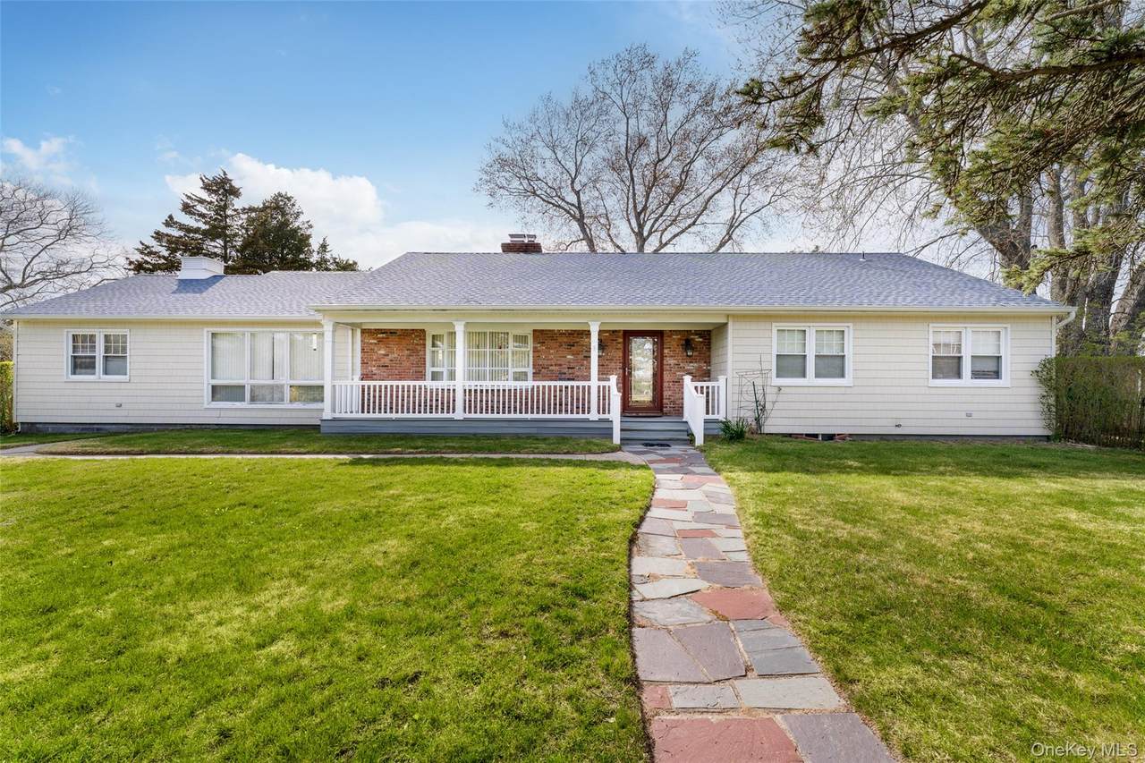 4 Hampton Harbor Lane - Photo 1