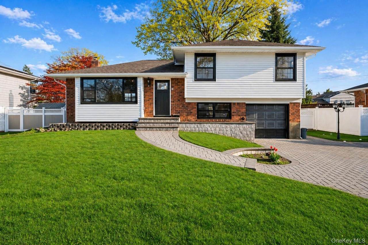 10 Lincoln Street - Photo 1