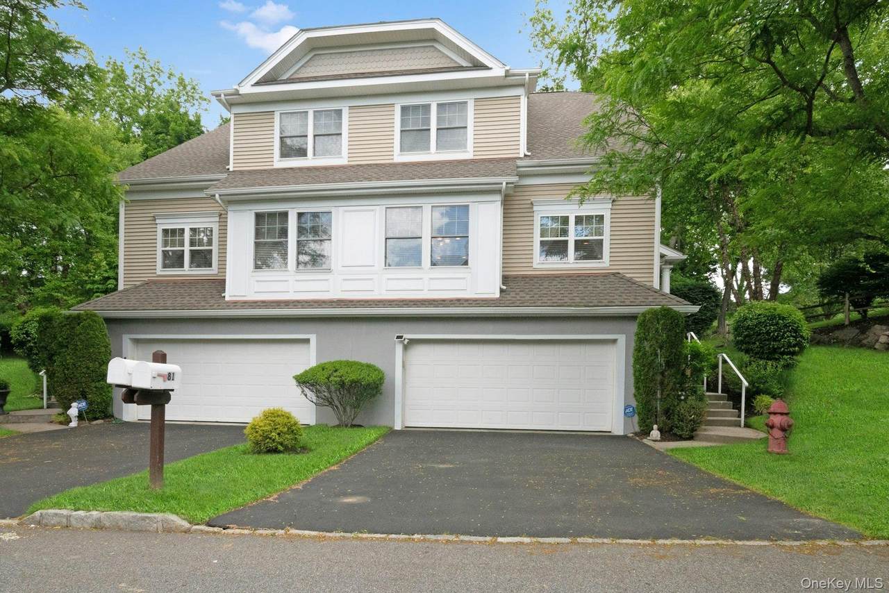 81 Hillcrest Lane - Photo 1
