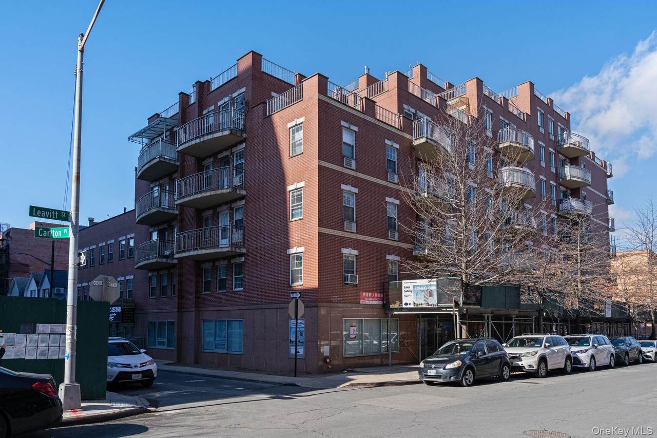 3506 Leavitt Street - Photo 1