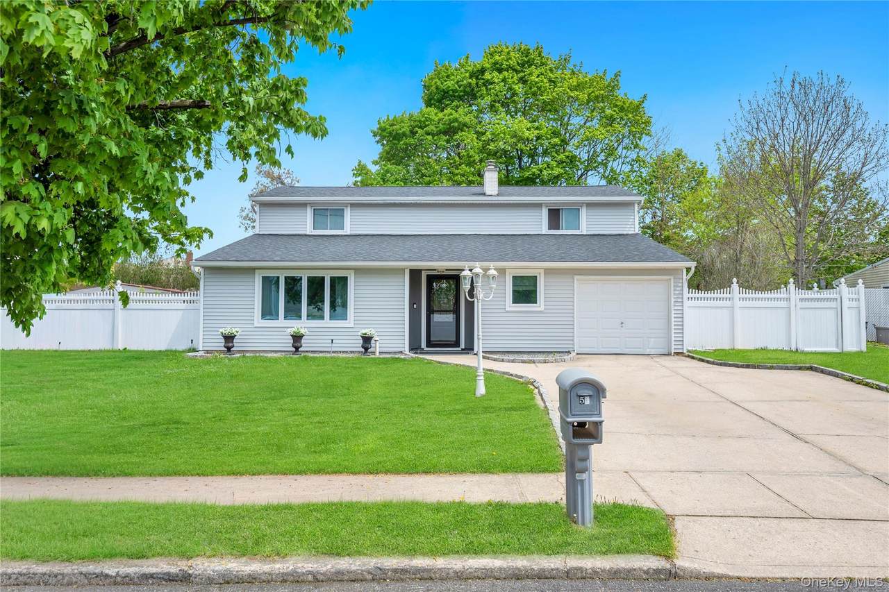 55 Starfire Drive - Photo 1