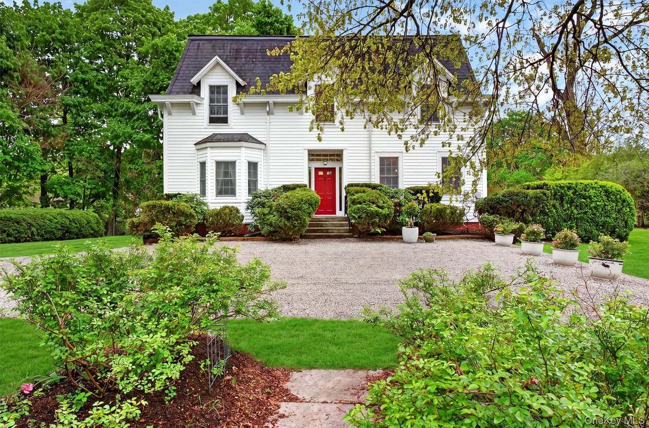 121 Old Glenham Road - Photo 1