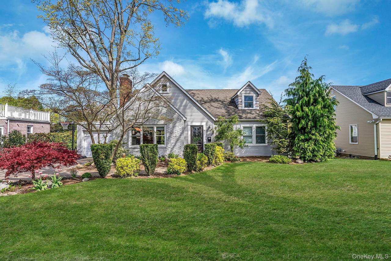 16 Glen Lane - Photo 1