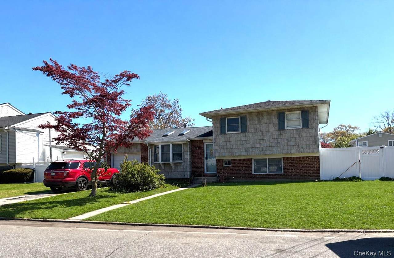 379 24th Street - Photo 1