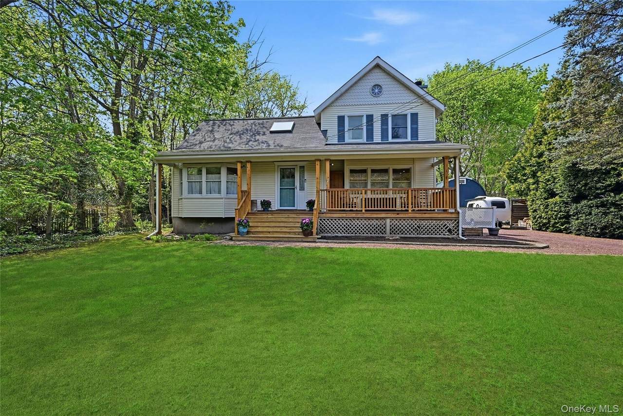 95 6th Avenue - Photo 1