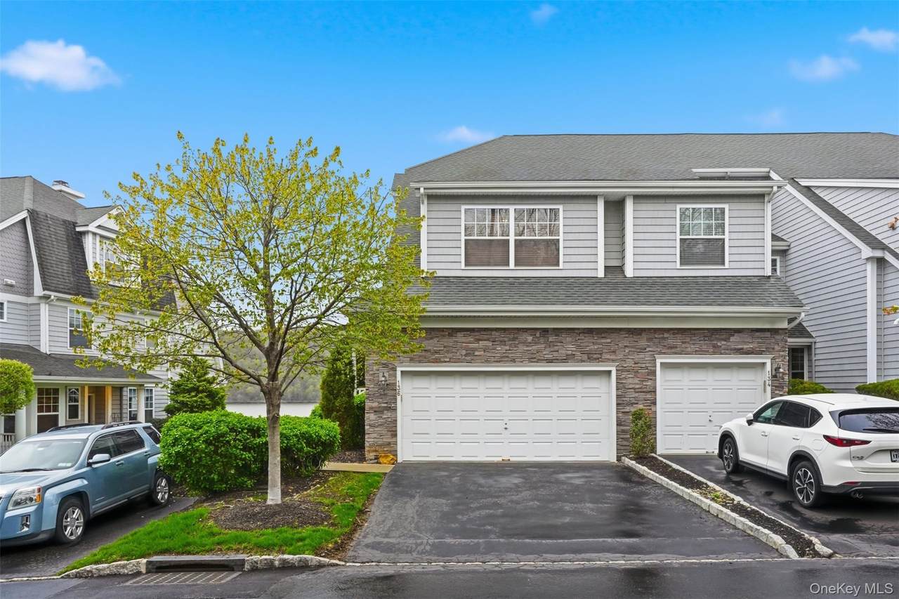 136 Hudson Pointe Drive - Photo 1