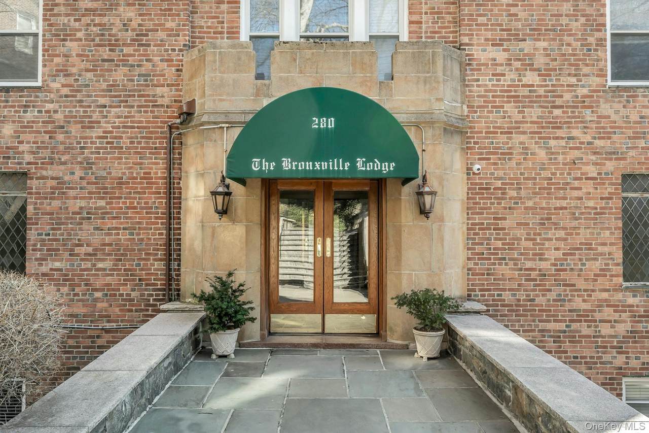 280 Bronxville Road - Photo 1