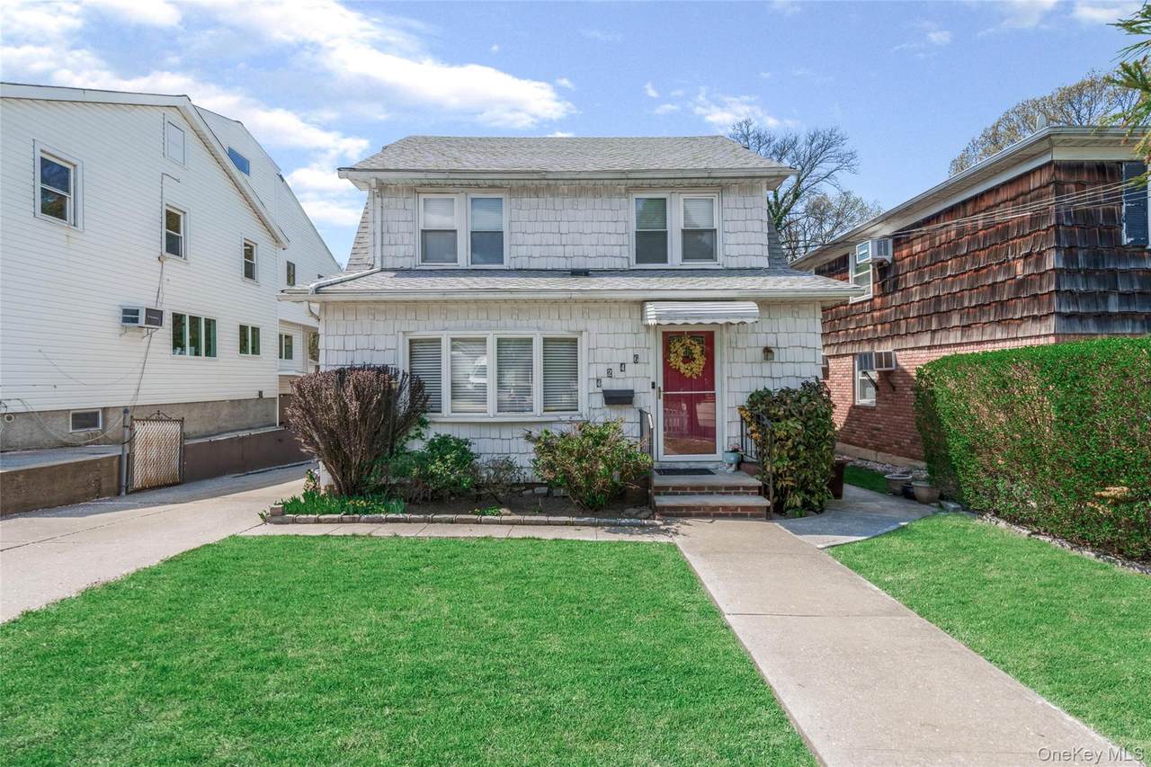 42-46 247th Street - Photo 1
