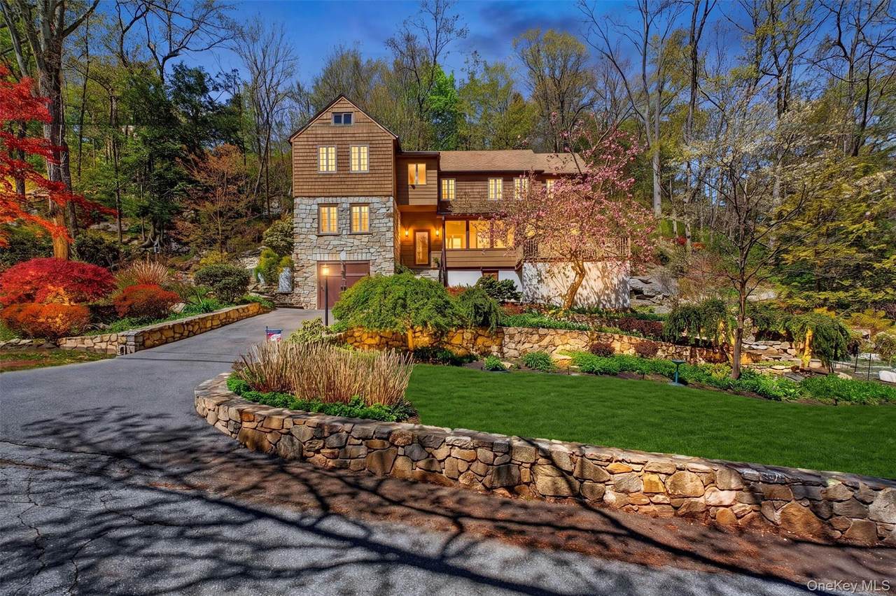 37 Ellen Avenue - Photo 1
