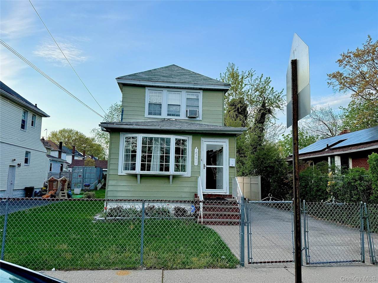 16711 116th Avenue - Photo 1