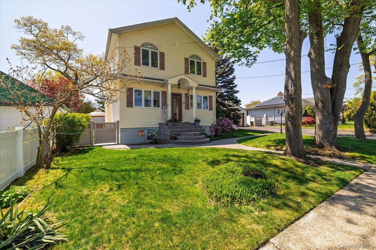 2522 5th Street - Photo 1
