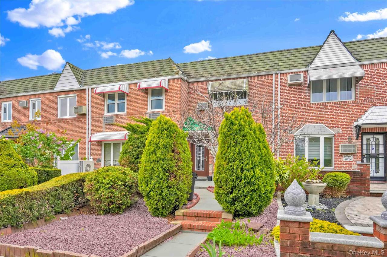 6154 77TH Place - Photo 1