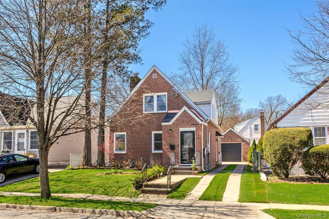 24 Beechhurst Avenue - Photo 1