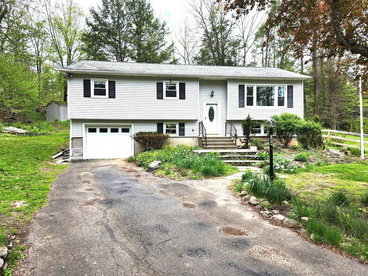 384 Fishcreek Road - Photo 1