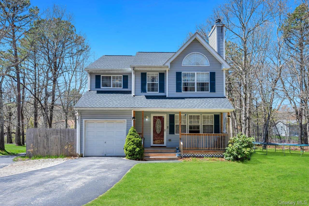 343 Oak Avenue - Photo 1