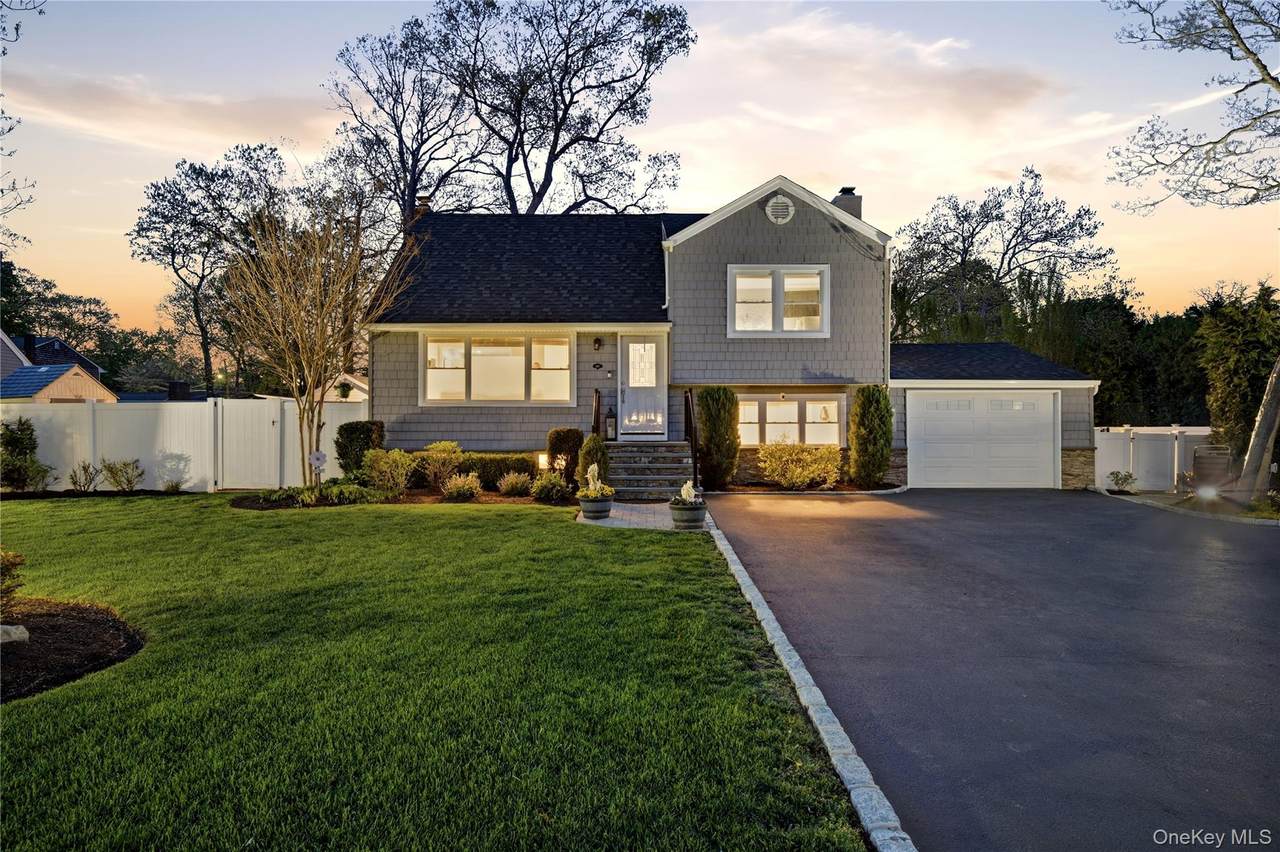 237 Woodlawn Avenue - Photo 1