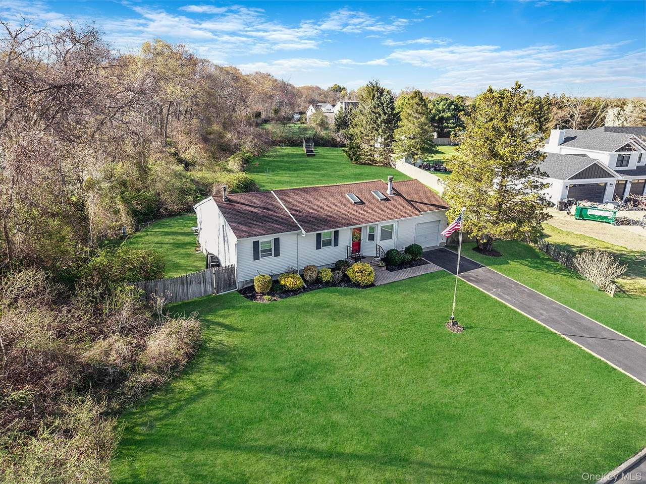 9 Hickory Lane - Photo 1