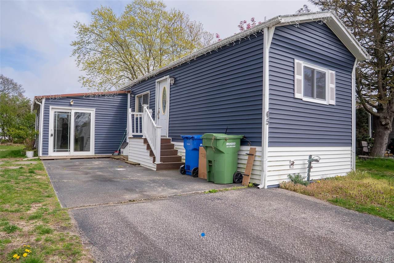 65 Minuteman Drive - Photo 1