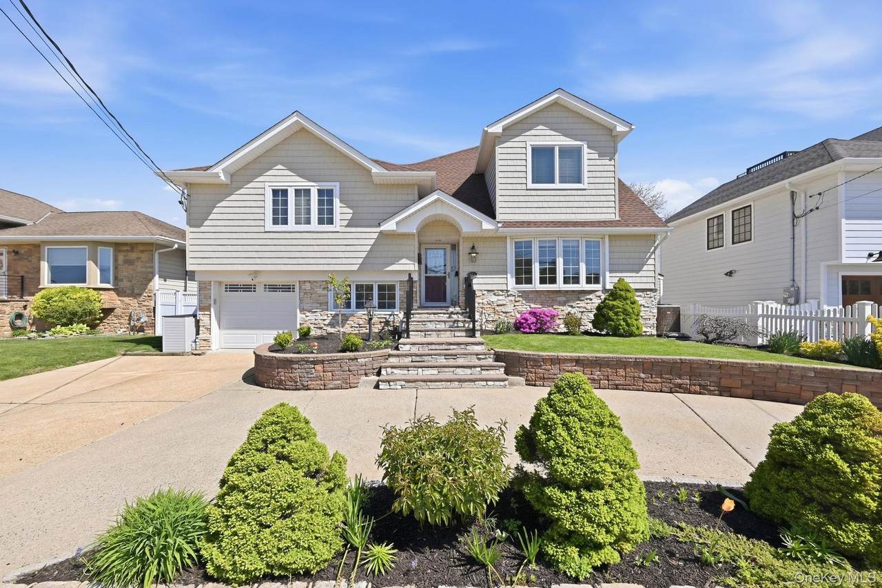 827 Channel Road - Photo 1