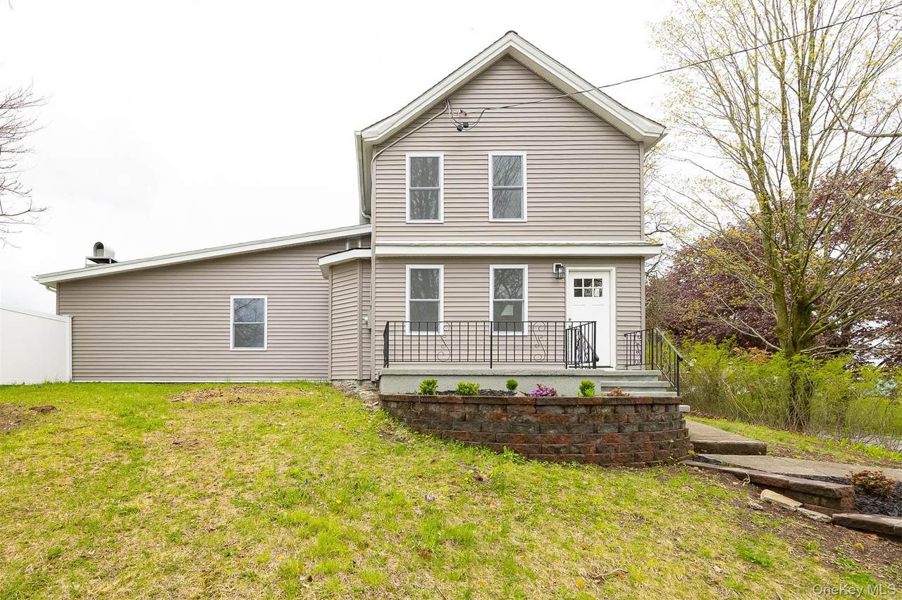 1110 Route 44 55 - Photo 1