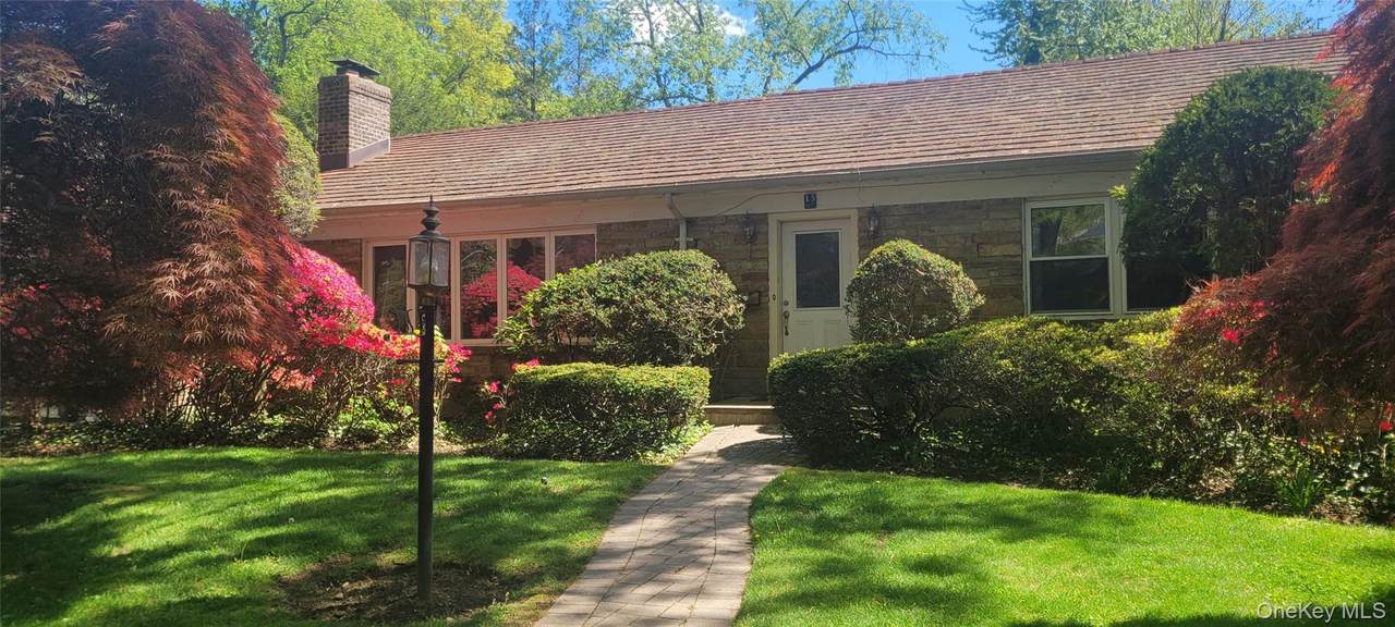15 Somerset Drive - Photo 1