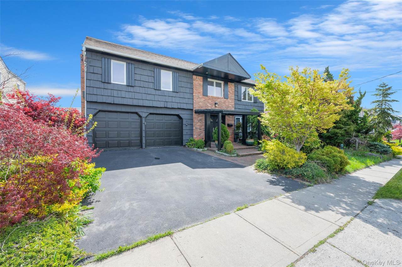 3935 Sally Lane - Photo 1
