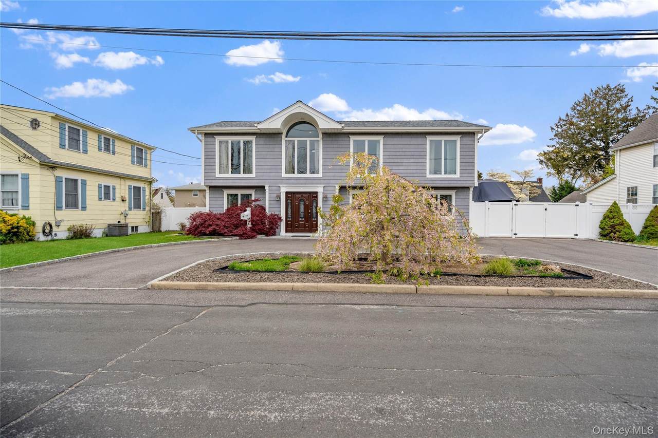18 Ithaca Street - Photo 1