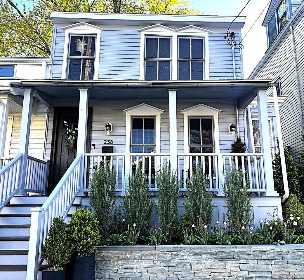 238 Allen Street - Photo 1