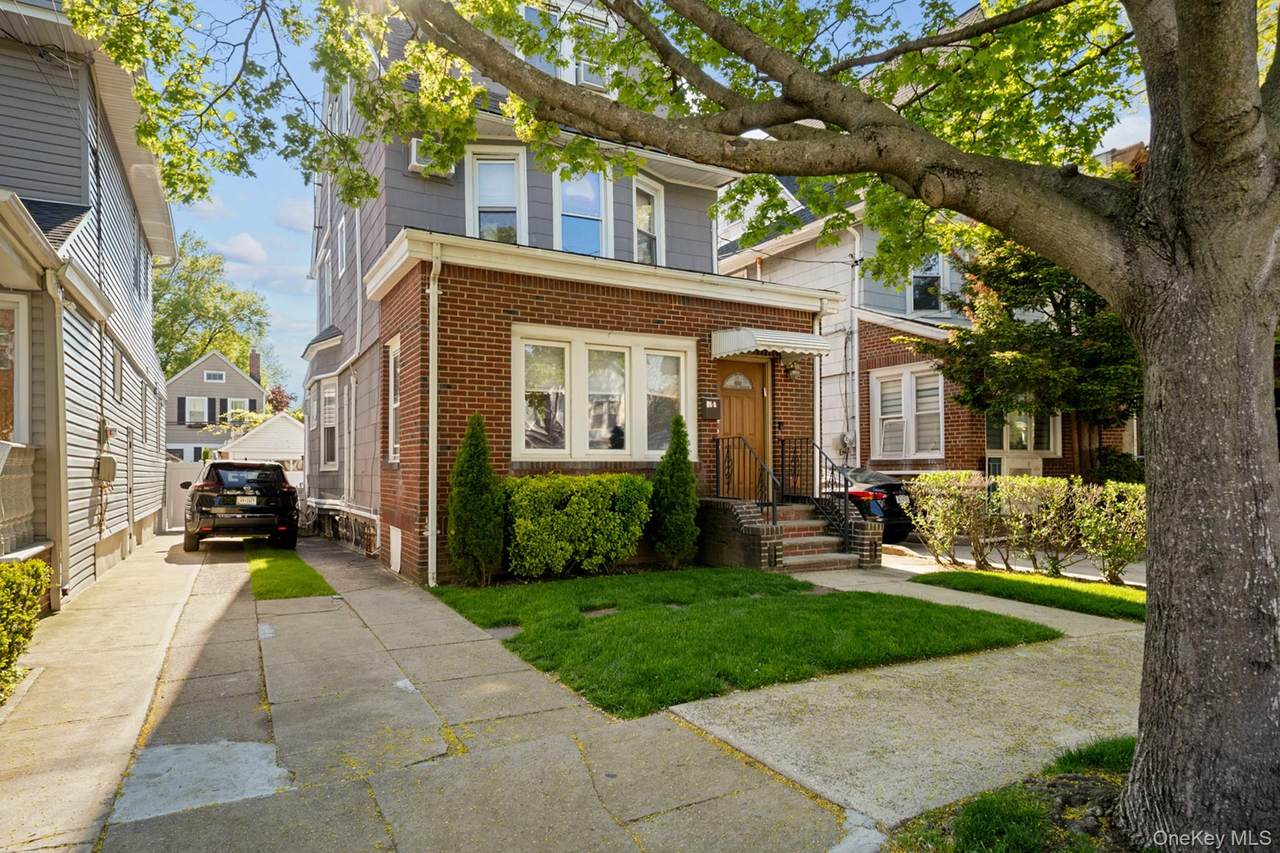8514 123rd Street - Photo 1