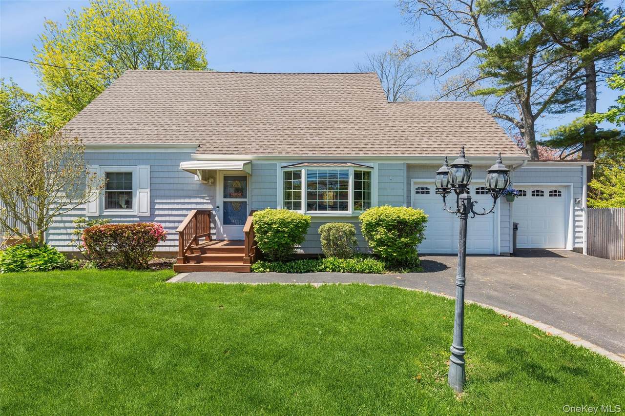 458 Route 111 (Hauppauge Road) - Photo 1