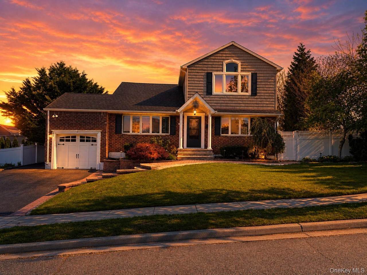 47 Laurie Boulevard - Photo 1
