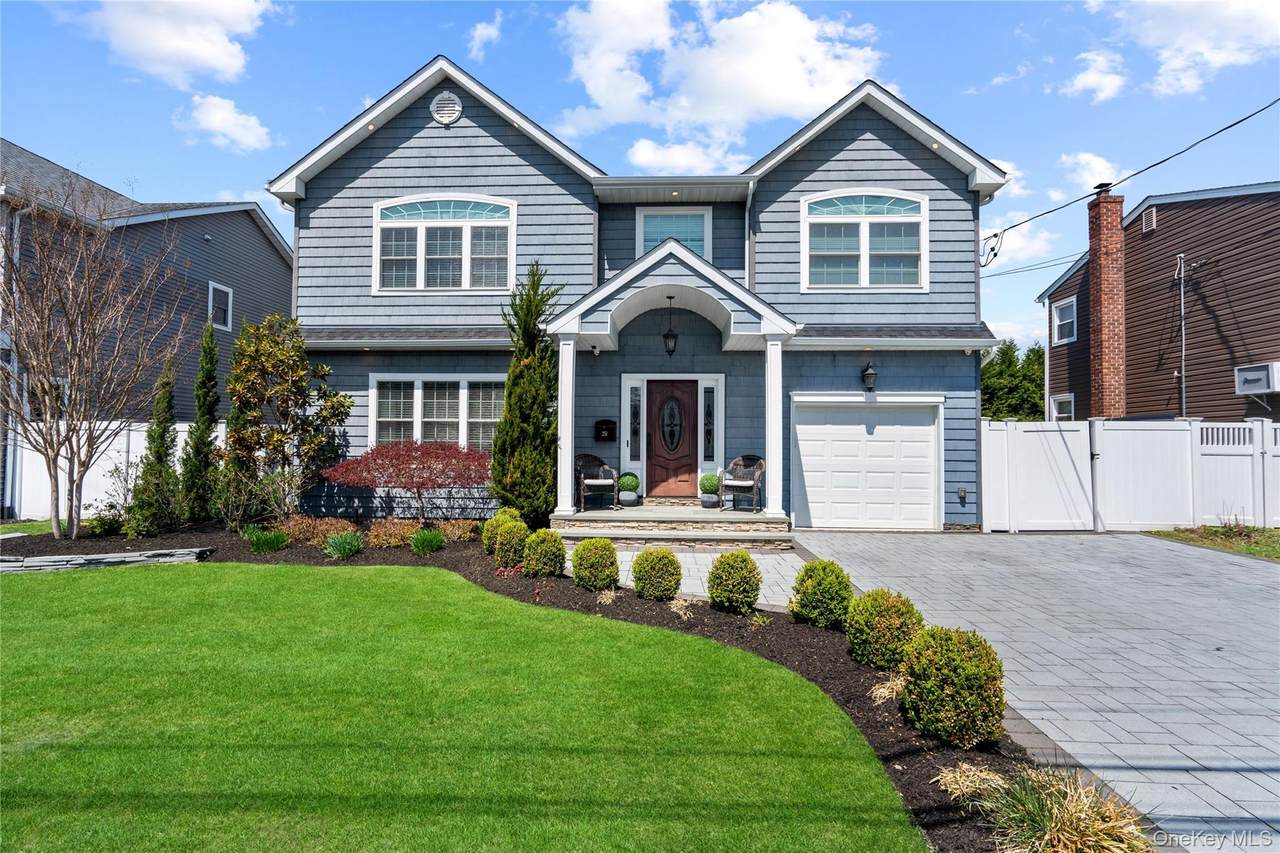 251 Maple Street - Photo 1