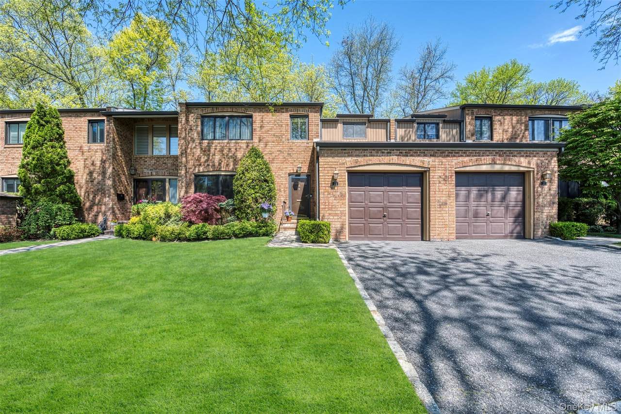 25 Windsor Gate Drive - Photo 1