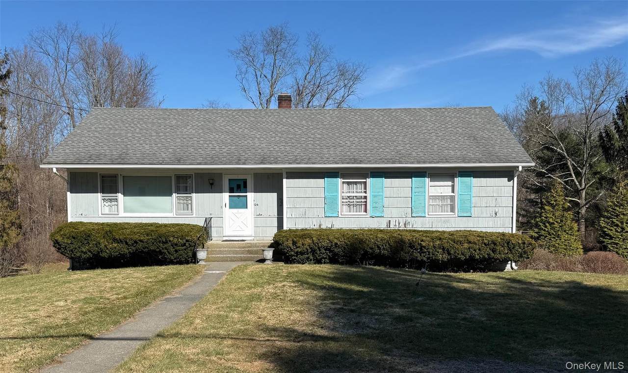 126 Perrys Corners Road - Photo 1