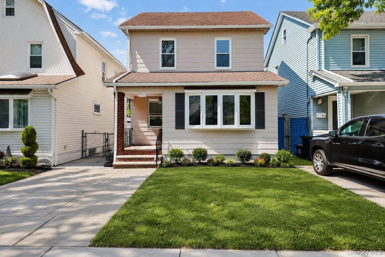 9715 133rd Avenue - Photo 1