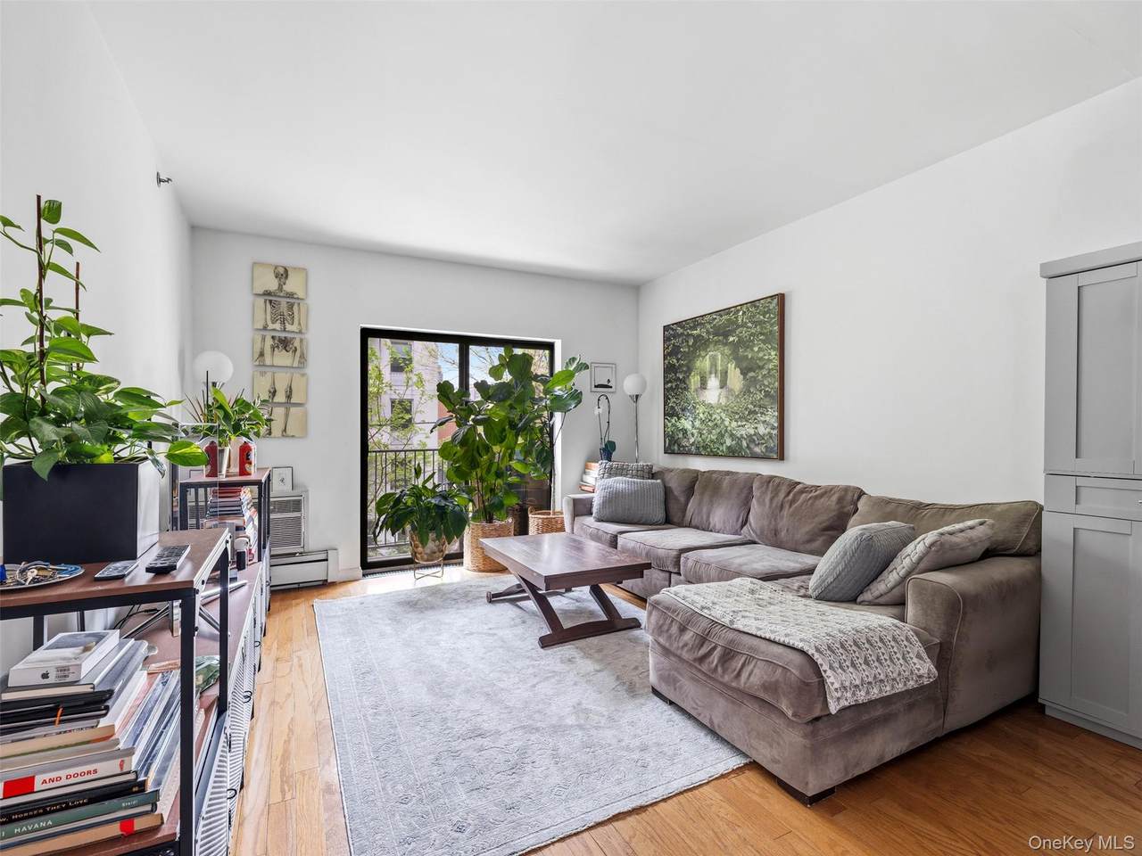 50 129th Street - Photo 1
