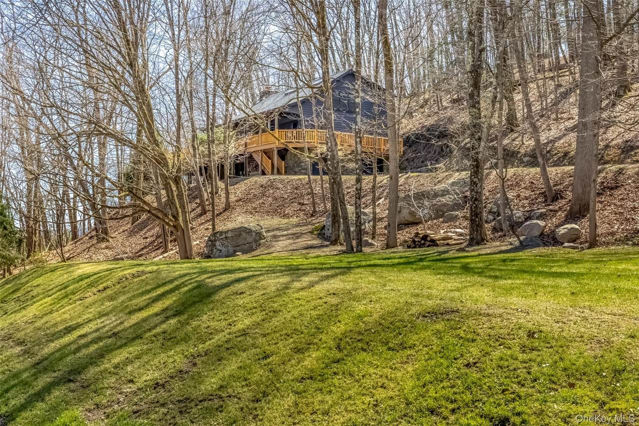 10 Deerpath Drive - Photo 1