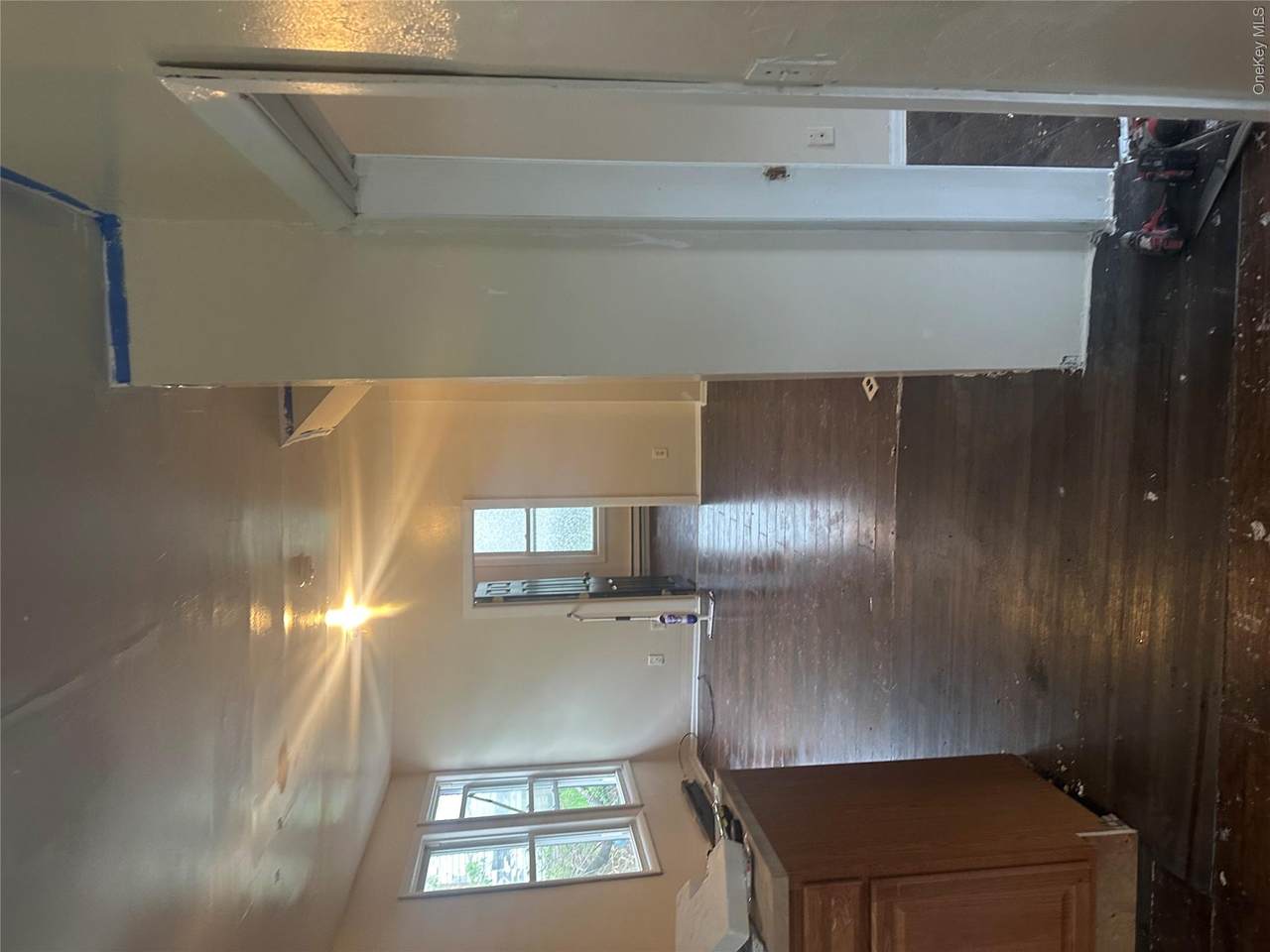 44 Webster Avenue - Photo 1