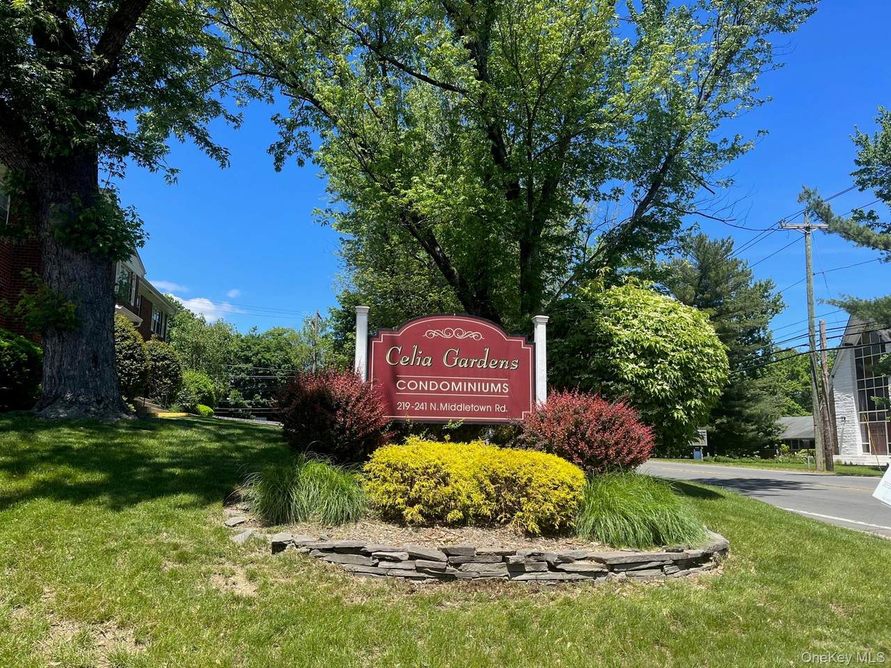 225 Middletown Road - Photo 1