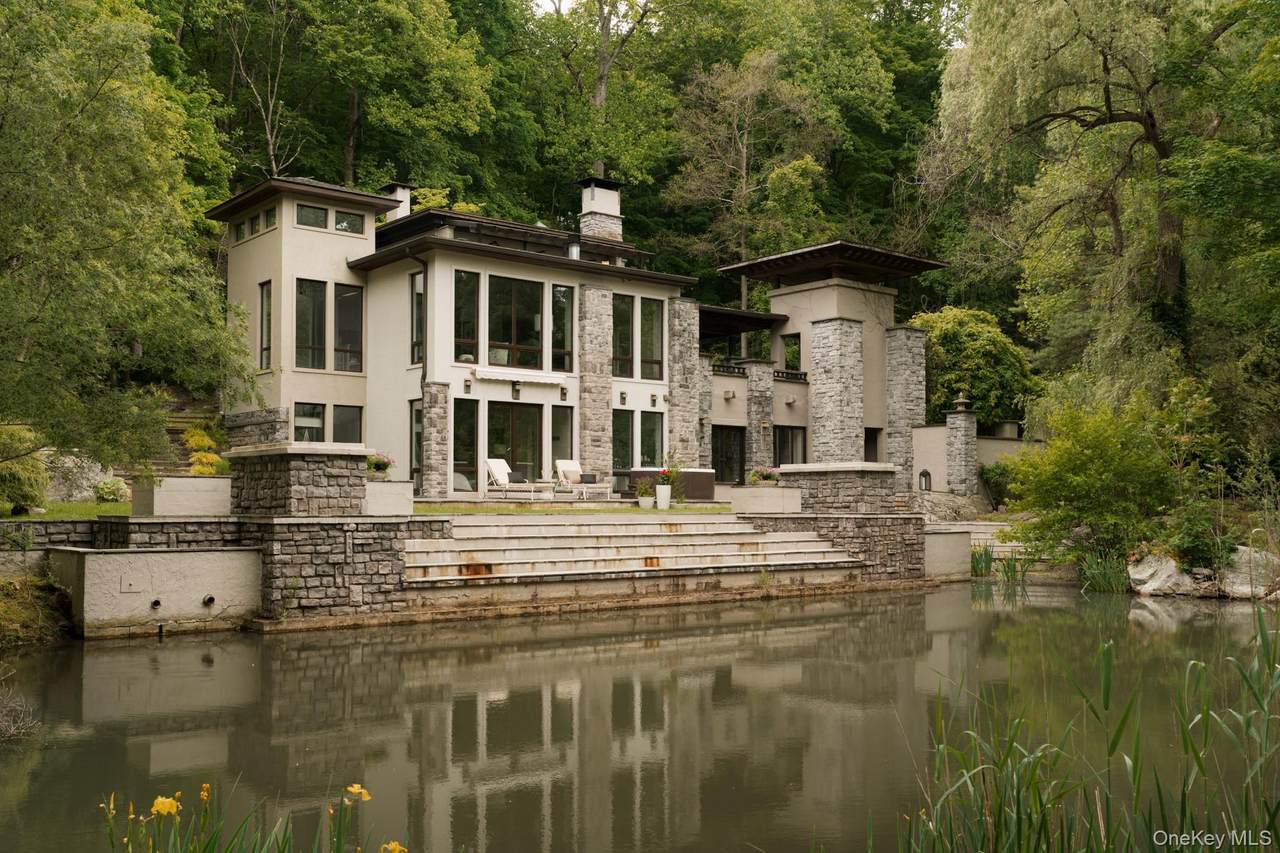 320 Long Hill Road - Photo 1