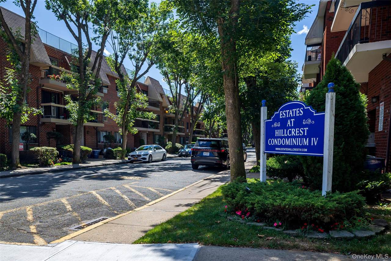 7111 Sutton Place - Photo 1